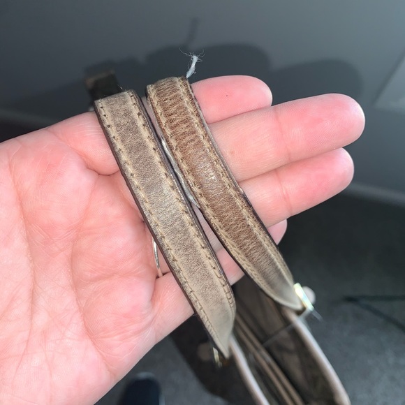 Michael Kors Small Logo Travel Tote - Picture 6 of 6